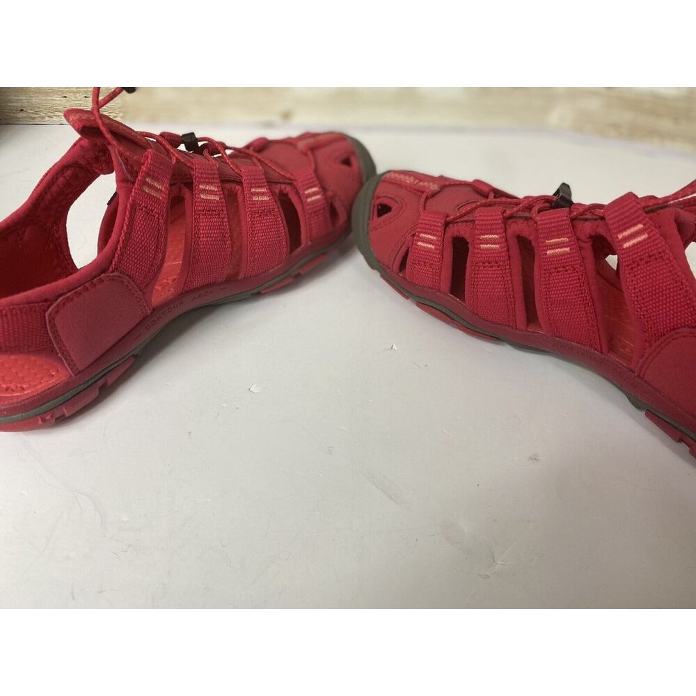Keen Women’s Clearwater CNX Outdoor Sandals Size 6.5 Barberry / Hot Coral Pink - Picture 9 of 11